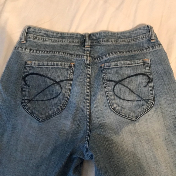 boot-leg jeans - Picture 3 of 3